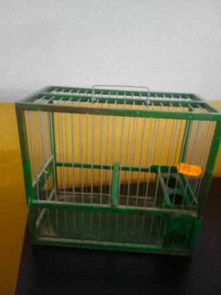 Jaula para pájaros verde