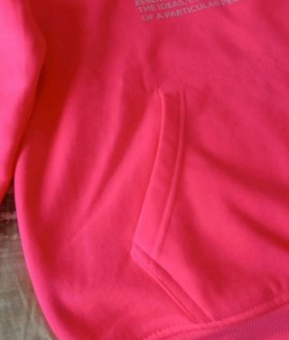 Sudadera rosa con pedrería 'Your Culture'