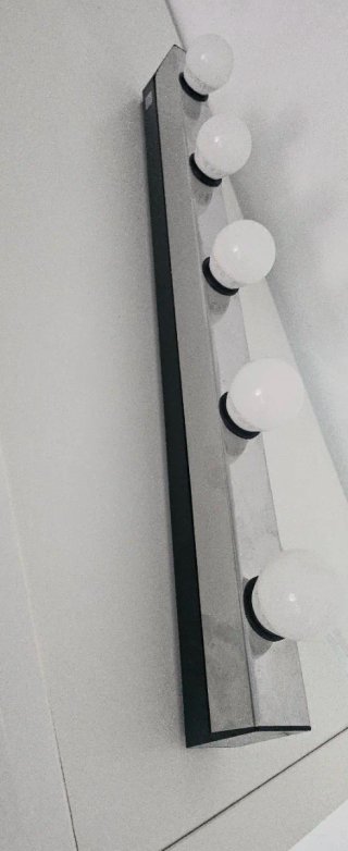Lámpara de tocador con bombillas Ikea Musik