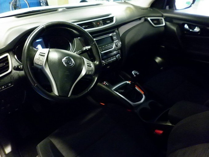 Nissan Qashqai 1.5 dCi S&S Acenta 4x2 2014, foto 2