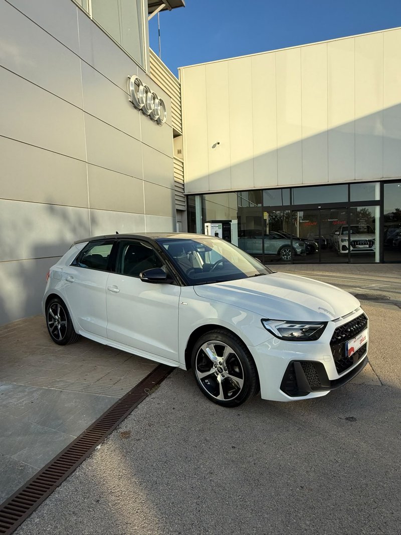 Audi A1 Sportback 30 TFSI Adrenalin black line 6 vel. 2022, foto 4