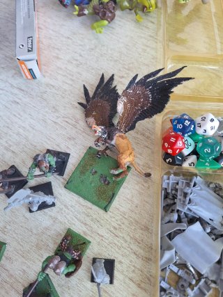 Warhammer Orcos? Grifo y figuras de plomo