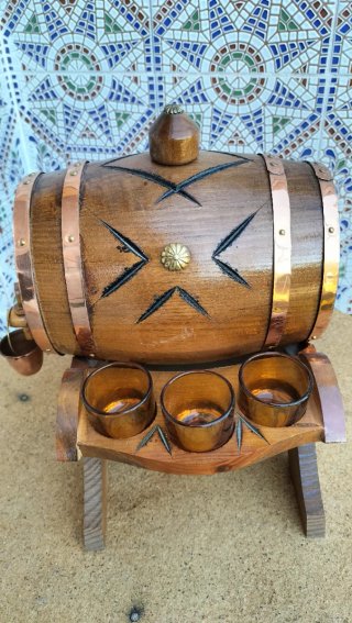 Barrica Vintage con 6 Vasos