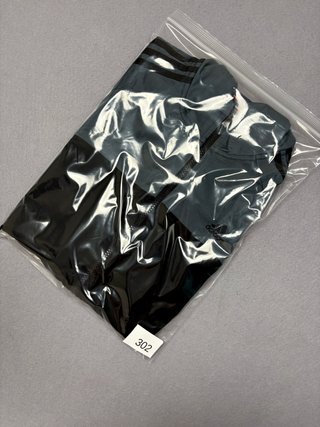 Chaqueta chándal Adidas gris y negra talla M