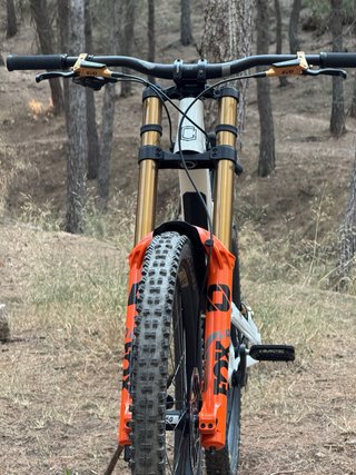 Bicicleta DH Commencal FRS