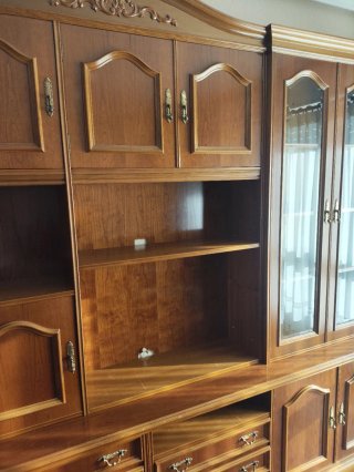 Mueble de Salón Clásico de Madera
