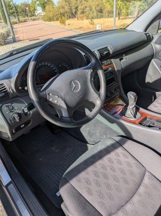 Mercedes-Benz Clase C 2003