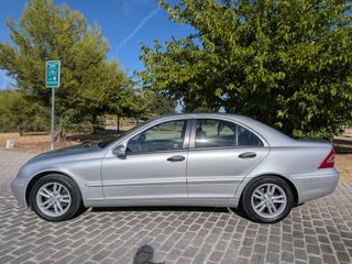 Mercedes-Benz Clase C 2003
