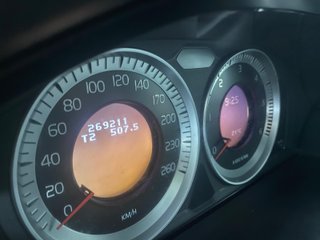 Volvo XC70 D5 Summum Auto – 269.500 km -buenestado