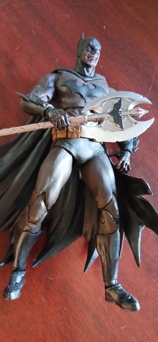 Figura Batman Condenado Gold Label McFarlane