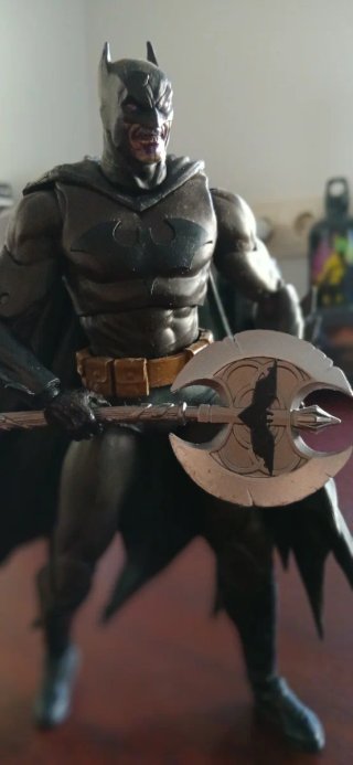 Figura Batman Condenado Gold Label McFarlane