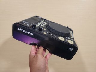 Equipo DJ Akiyama: 1 Mesa A4M + 2 Reproductores K2