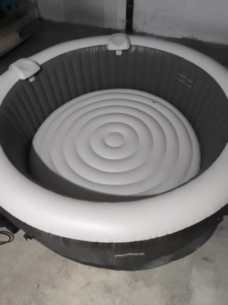 Jacuzzi Inflable para 6 Personas
