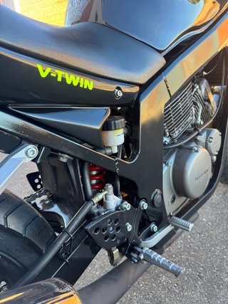 Hyosung Comet GT250 Naked