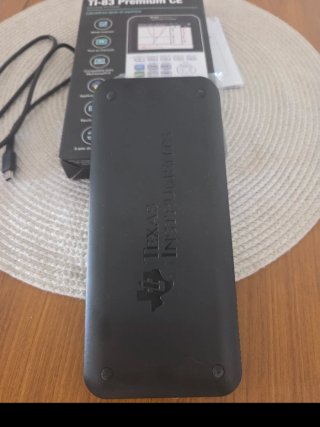 Calculadora Texas Instruments TI-83 Premium CE