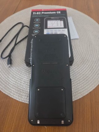 Calculadora Texas Instruments TI-83 Premium CE
