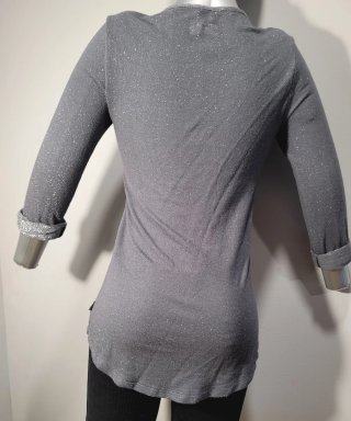 Blusa Gris con Detalle Brillante