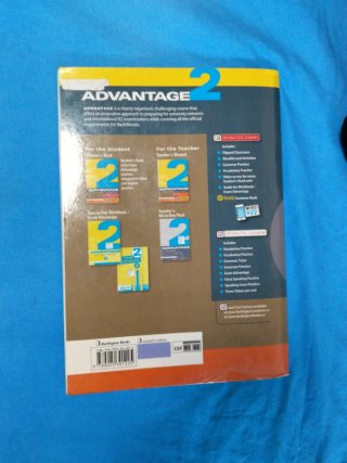 Advantage 2 Bachillerato. Students book and Wor...