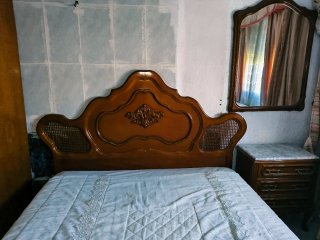Mobiliario vivienda, salón, dormitorios, camas...