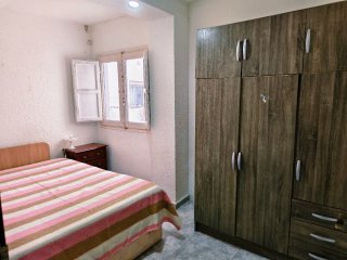 Mobiliario vivienda, salón, dormitorios, camas...