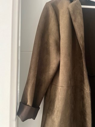 Parca Zara Khaki amarronado