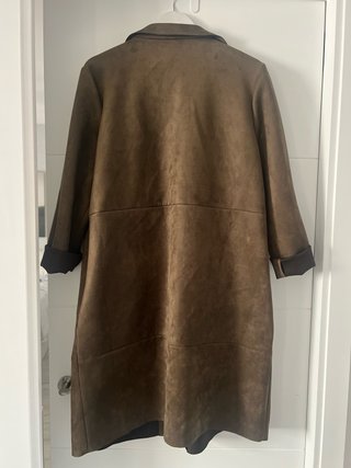 Parca Zara Khaki amarronado