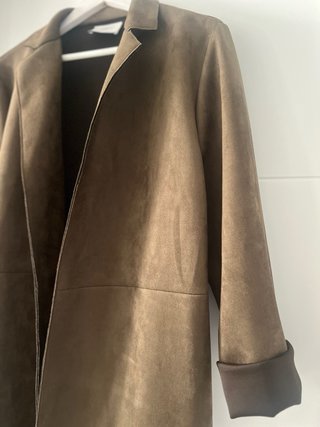Parca Zara Khaki amarronado