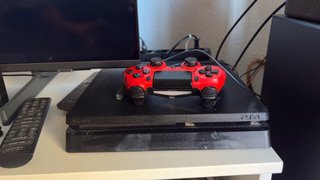 PS4 Slim 1TB Lo vendo o lo cambio