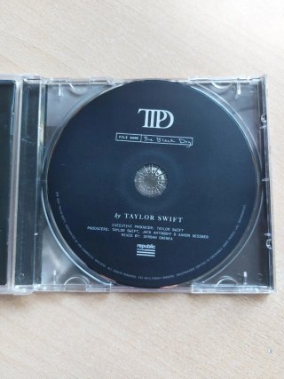CD The Tortured Poets Department di Taylor Swift