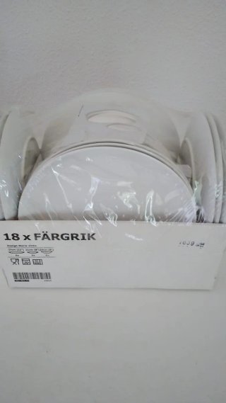 Vajilla IKEA FÄRGRIK 18 piezas