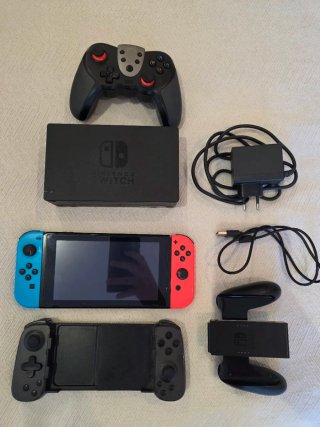 Vendo o Cambio Nintendo Switch (V1/HAC-001) + Acc