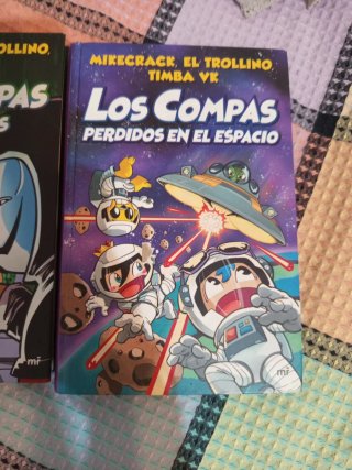 Libros Tokyo revengers y Los Compas