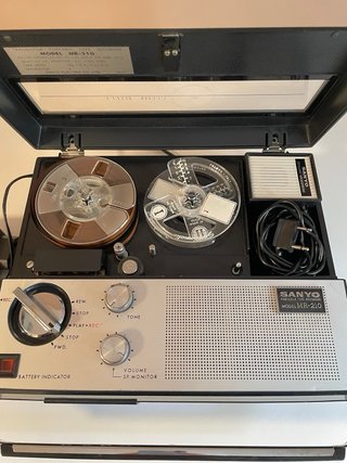 Magnetófono Vintage Sanyo MR-210