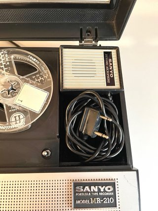 Magnetófono Vintage Sanyo MR-210