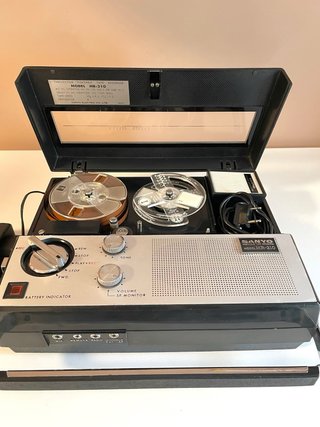 Magnetófono Vintage Sanyo MR-210