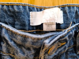 Pantalón vaquero Zara estrellas
