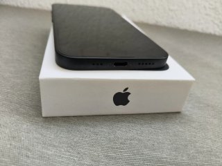 iPhone 16e