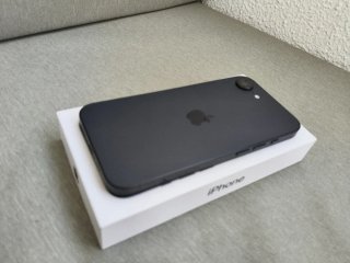 iPhone 16e