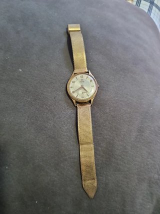 Reloj Festina Dorado