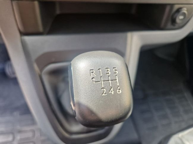 Citroën Jumpy 2019, foto 11