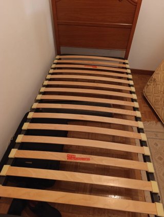 Cama de 90 de madera de pino