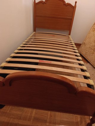 Cama de 90 de madera de pino