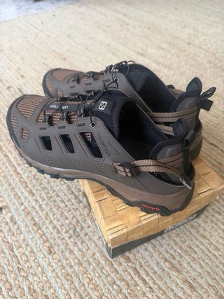 Sandalias Salomon Marrones