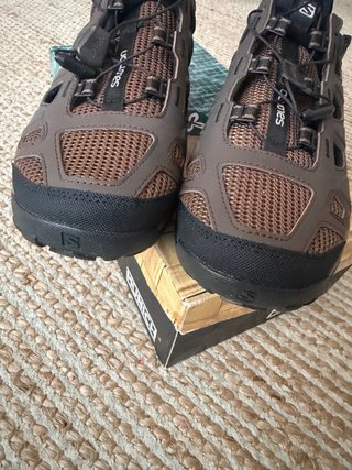 Sandalias Salomon Marrones