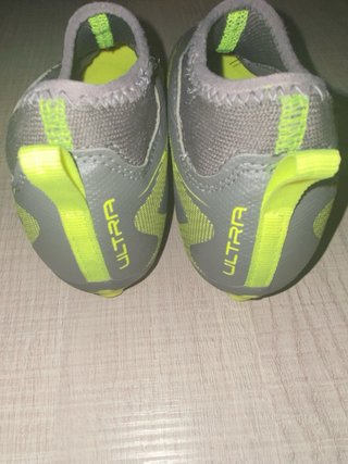 Botas Fútbol Puma Ultra talla 32