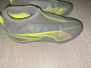 Botas Fútbol Puma Ultra talla 32