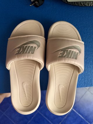 Chanclas NIKE Rosas
