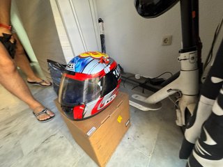 Casco de moto integral chupachups.
