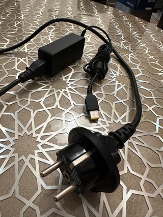 Monitor Lenovo 24 pulgadas