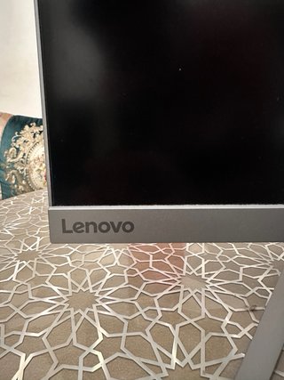 Monitor Lenovo 24 pulgadas